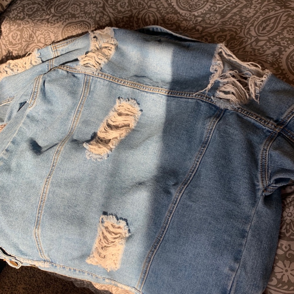 Jean jacket - Picture 3 of 4